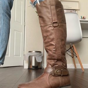 BareTraps Brown Leather Boots